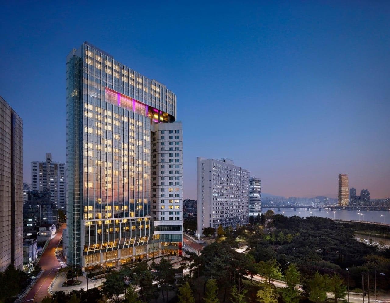 โรงแรมนารู โซล เอ็มแกลเลอรี แอมบาสซาเดอร์