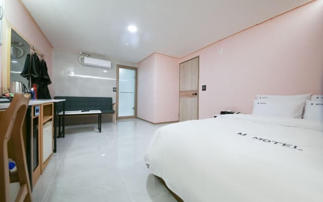 Special Room - 2 PCs Included