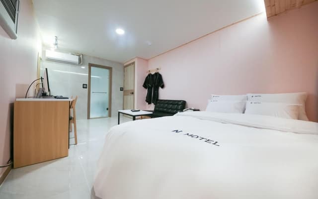 Special Room - 2 PCs Included