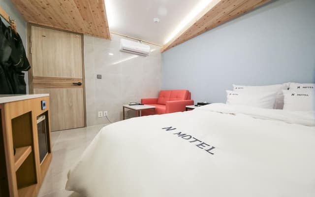 Standard Room - 1 PC included
