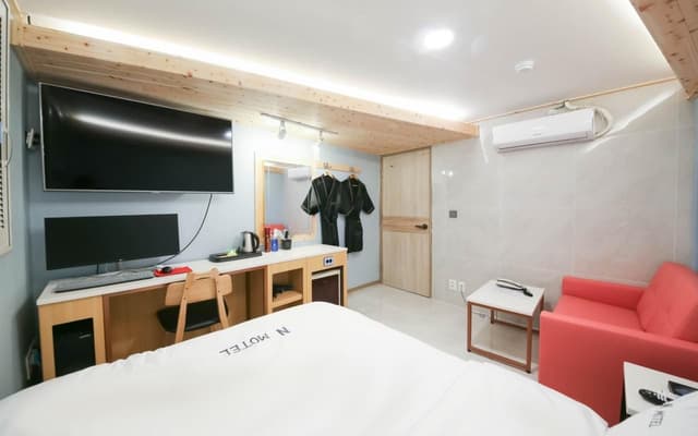 Standard Room - 1 PC included