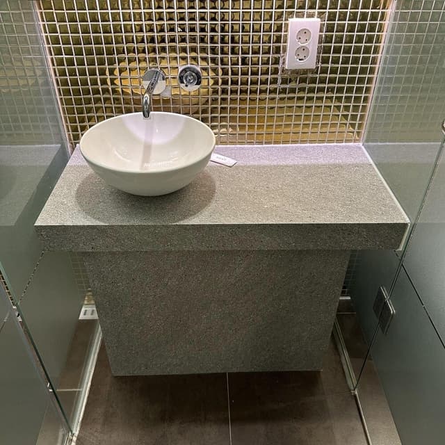 Deluxe Family