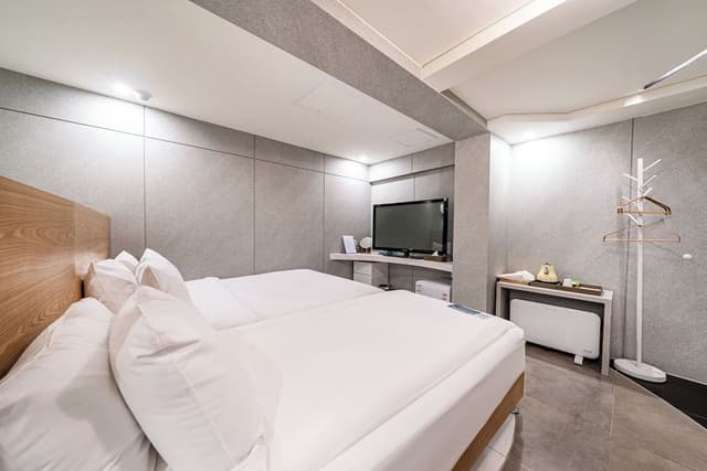 Deluxe Family Spa