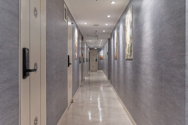 Elite Single Room [Fitness coupon + free buffet all day]