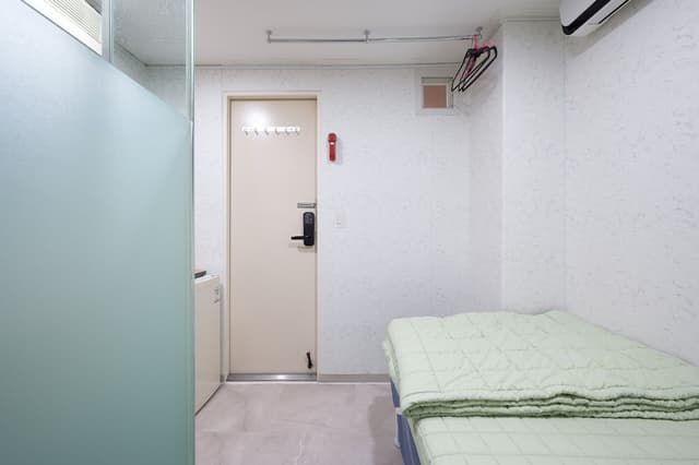 Deluxe Single Room [Fitness coupon + free buffet all day]