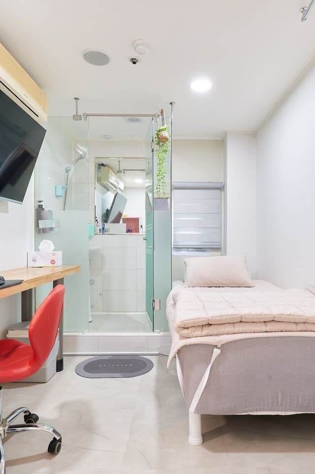 Deluxe Single Room [Fitness coupon + free buffet all day]