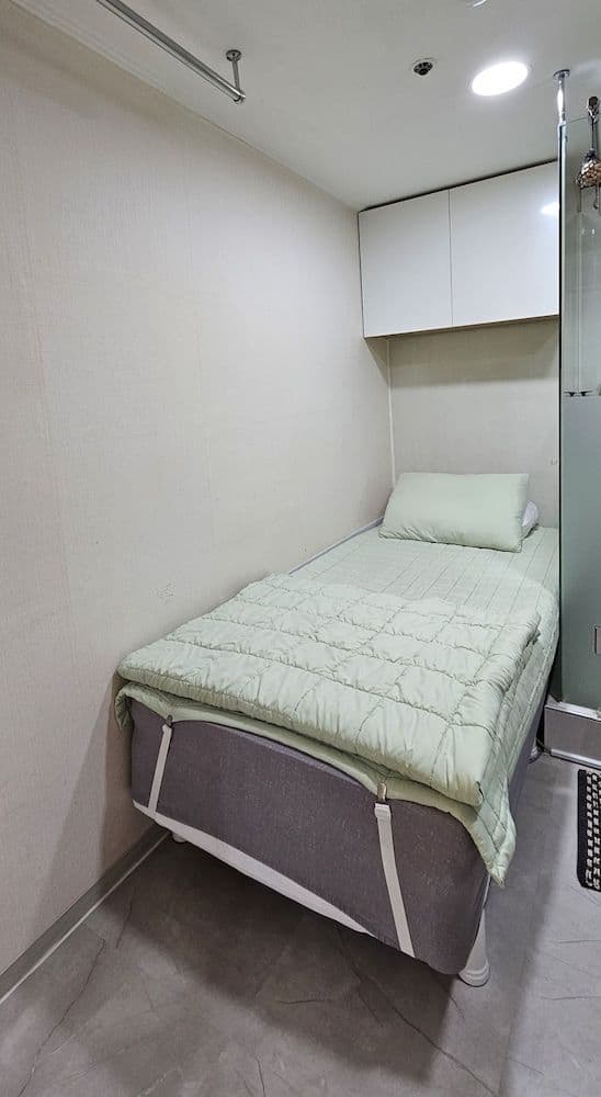 Elite Single Room [Fitness coupon + free buffet all day]