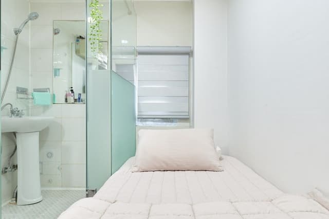 Deluxe Single Room [Fitness coupon + free buffet all day]