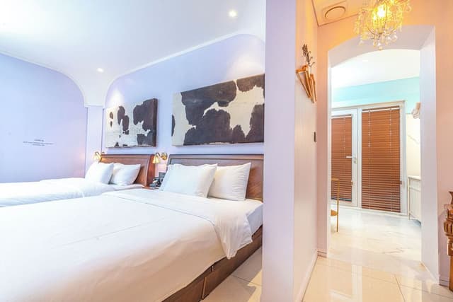 Suite Room