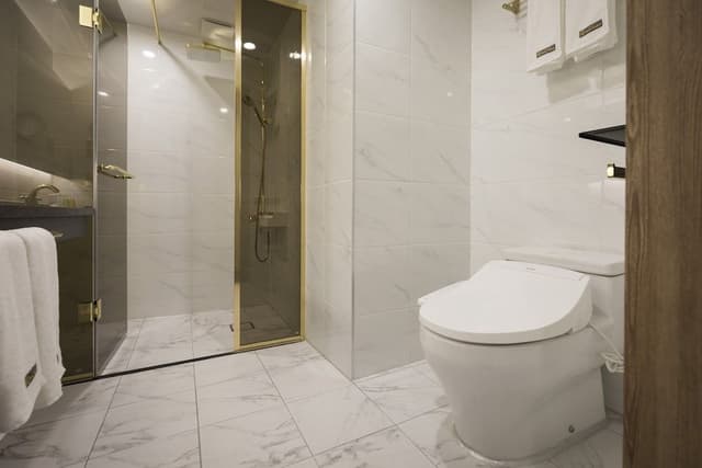 [VISIT KOREA GIVEAWAY PKG] Superior Double Room + K-souvenirs