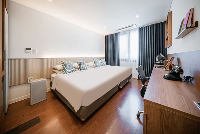 [City View] Family Suite, 1 Bedroom (2 Double Beds), 1 Living Room, 2 Bathrooms