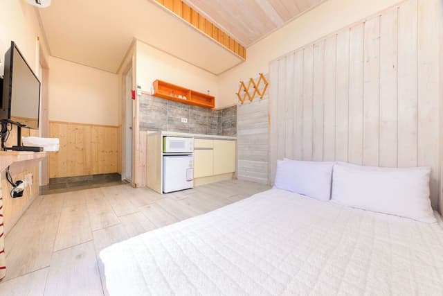 Traditional Room (Ondol / Max 2 occupancy / No Kitchen)