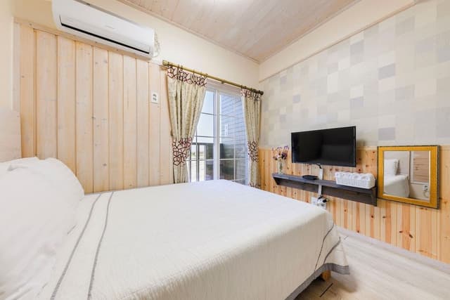Double Room (Max 2 occupancy)