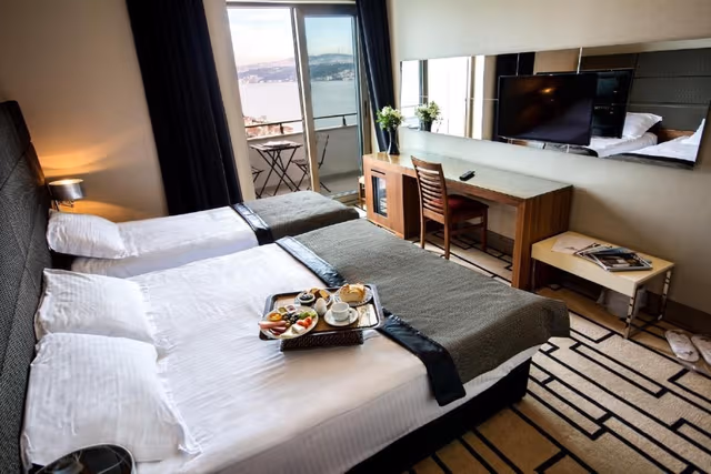 Deluxe Bosphorus Triple Balcony Room