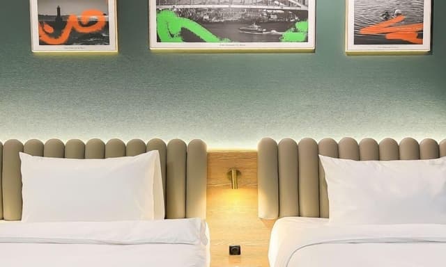 Standard Twin Room
