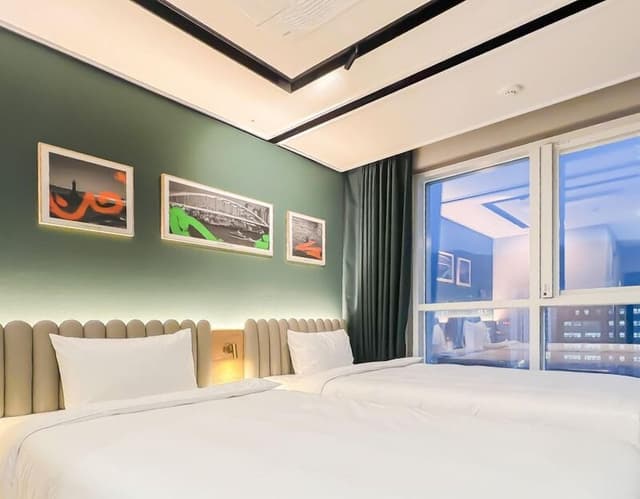 Standard Twin Room