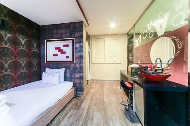 Premier Room (B)