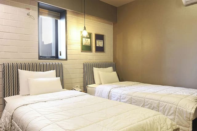 Business Twin Room
