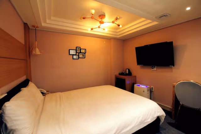 Basic Single Room