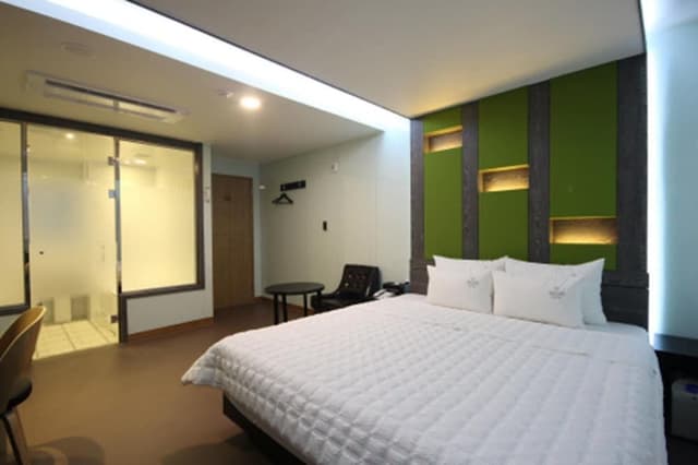 Standard Double Room (9 PM Check-in when Paying Onsite)