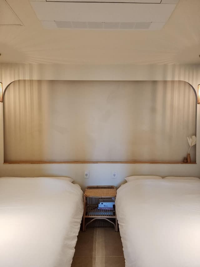 Deluxe Ocean View Twin Room