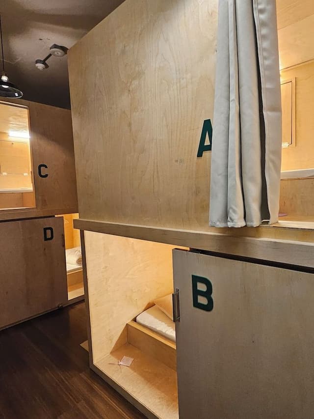 Female Dormitory - 1 Capsule Bed in 4-Bed Capsule Room, Non-Smoking, Room 104