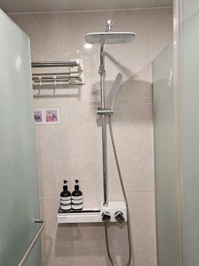 Male Dormitory - 1 Private Room in 4-Bed Capsule Room, Non-Smoking, Room 103