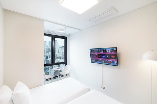 Twin Room, 2 Twin Beds, City View