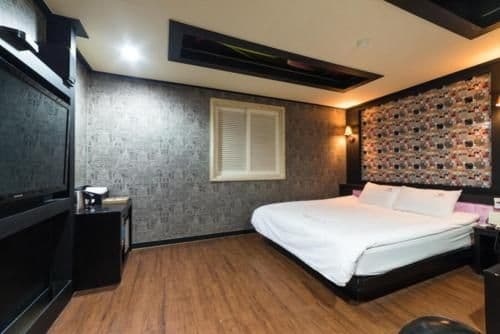 Economy Double Room