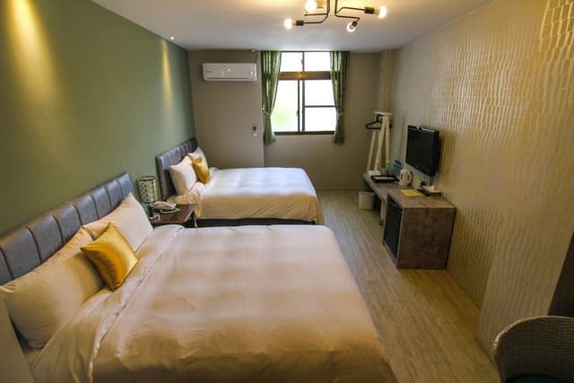 Superior Quadruple Room, 2 Double Beds, Mountain View