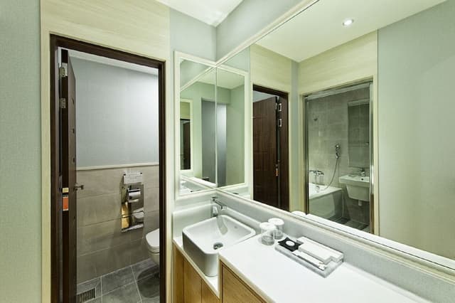 Standard Twin Room, City View