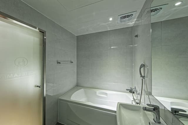 Deluxe Twin Room, City View