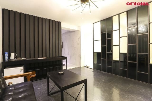 Family Twin Room