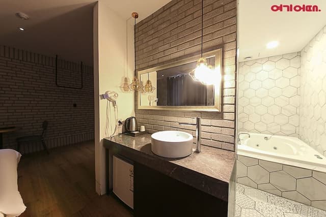 Premium Room (B)
