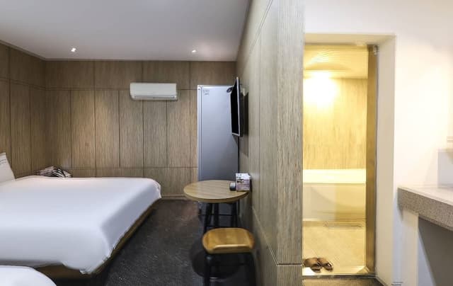 Business Twin Room