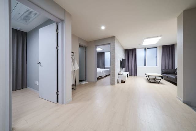Family Suite, 2 Bedrooms, Kitchen (Saturday Check-in Time: 6 PM)
