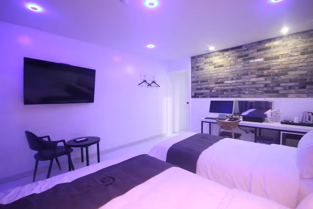 Standard Twin Room