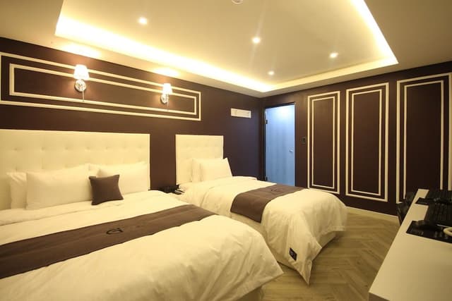 VIP Twin Room