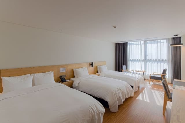 Premium Triple Room