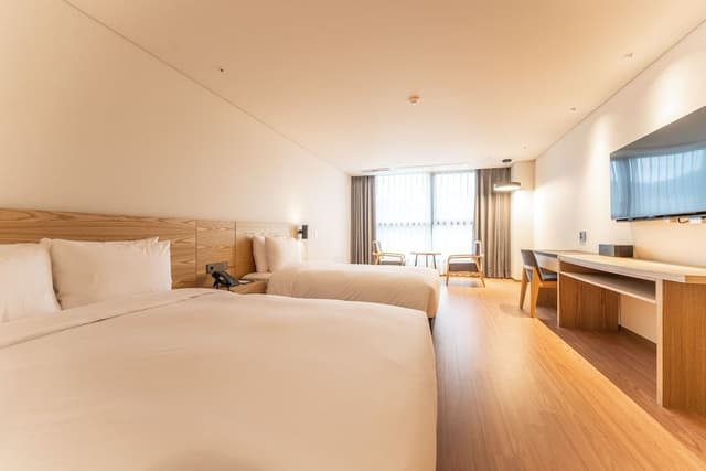 Premium Twin Room
