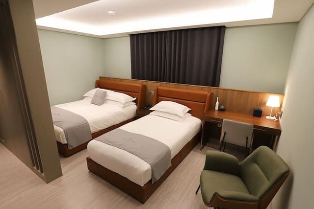 Deluxe Twin Room