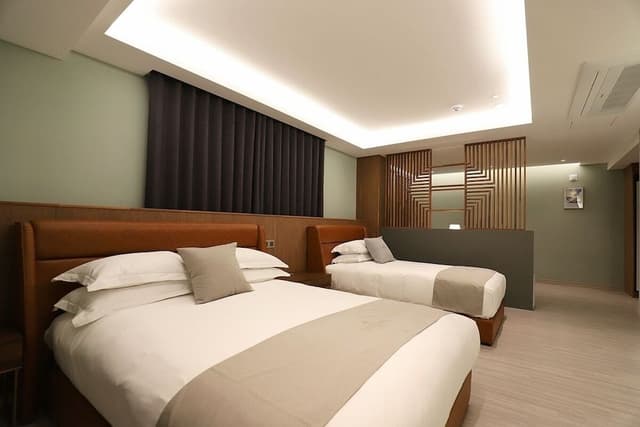 Suite Twin Room