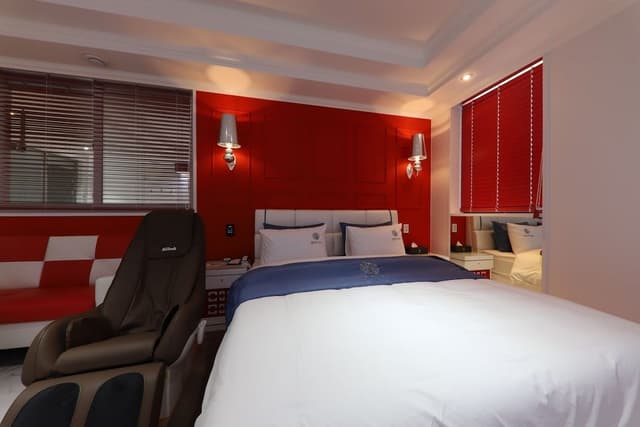Deluxe Room, Jetted Tub