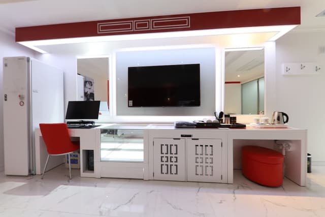 Deluxe Room, Jetted Tub