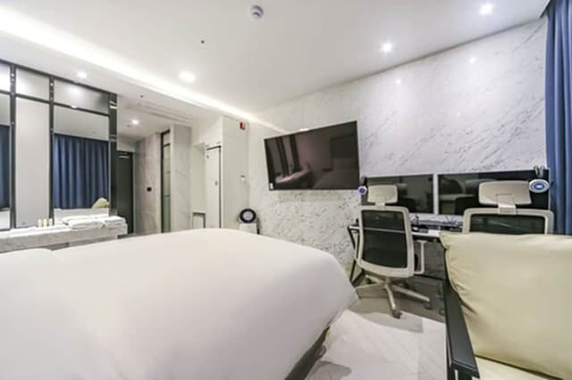 Superior Double Room (Breakfast for 2)