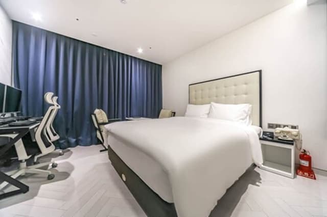 Deluxe Double Room (Breakfast for 2)