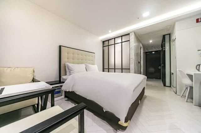 Deluxe Double Room (Breakfast for 2)