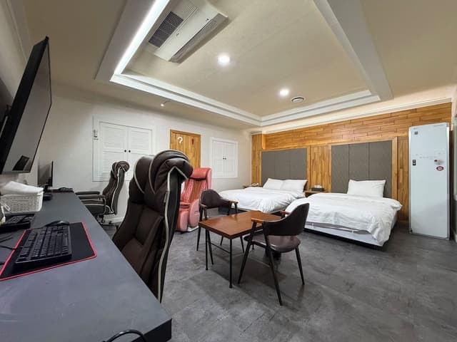 Premier Twin Room