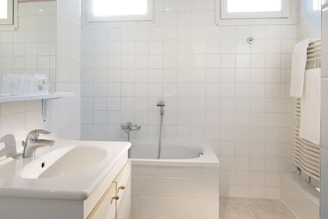 Comfort Double Room (with bath)