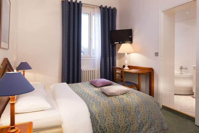 Comfort Double Room (with bath)